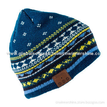 Headphone beanies with Christmas color and Bluetooth headphone make fun more and happier